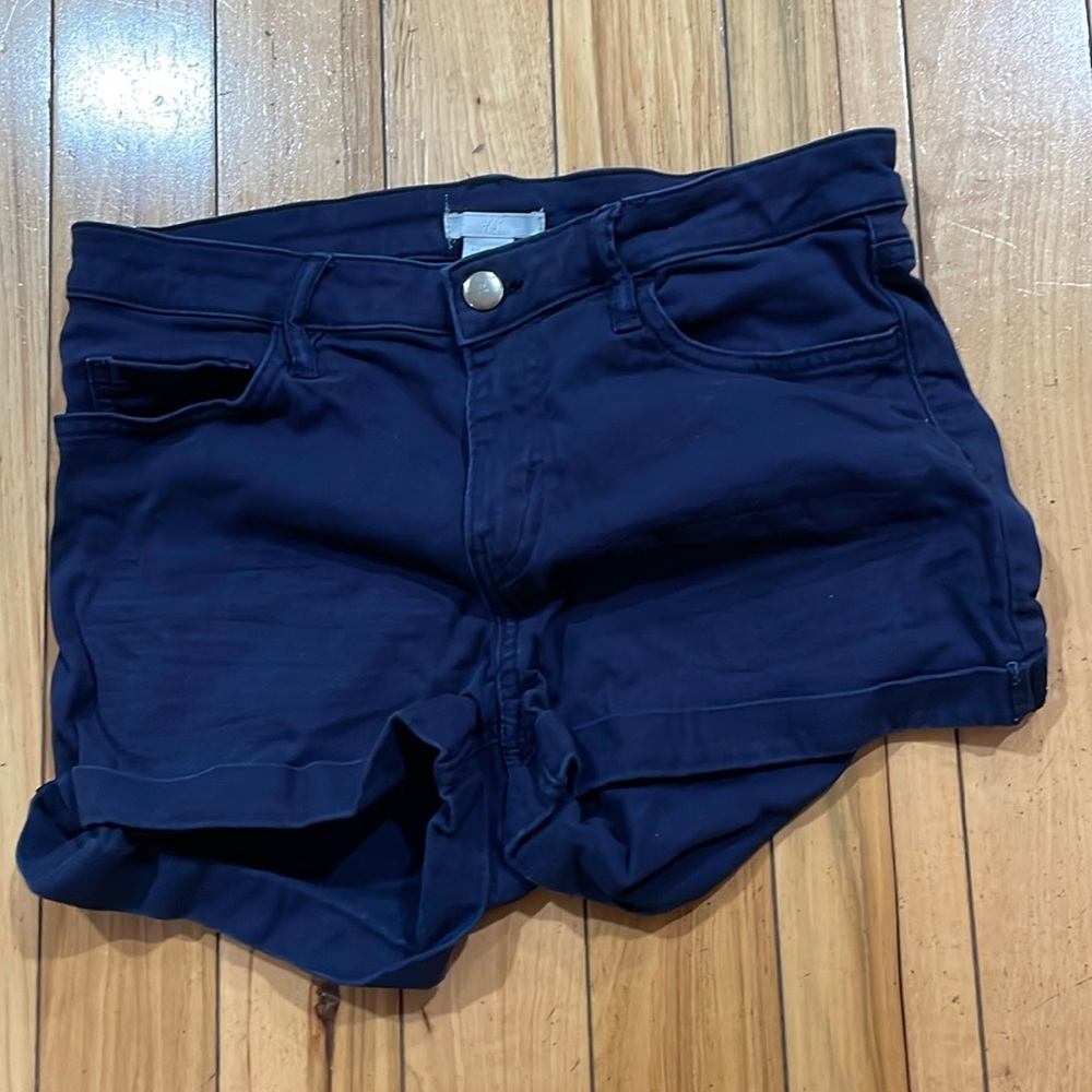 H&M Size 6 shorts